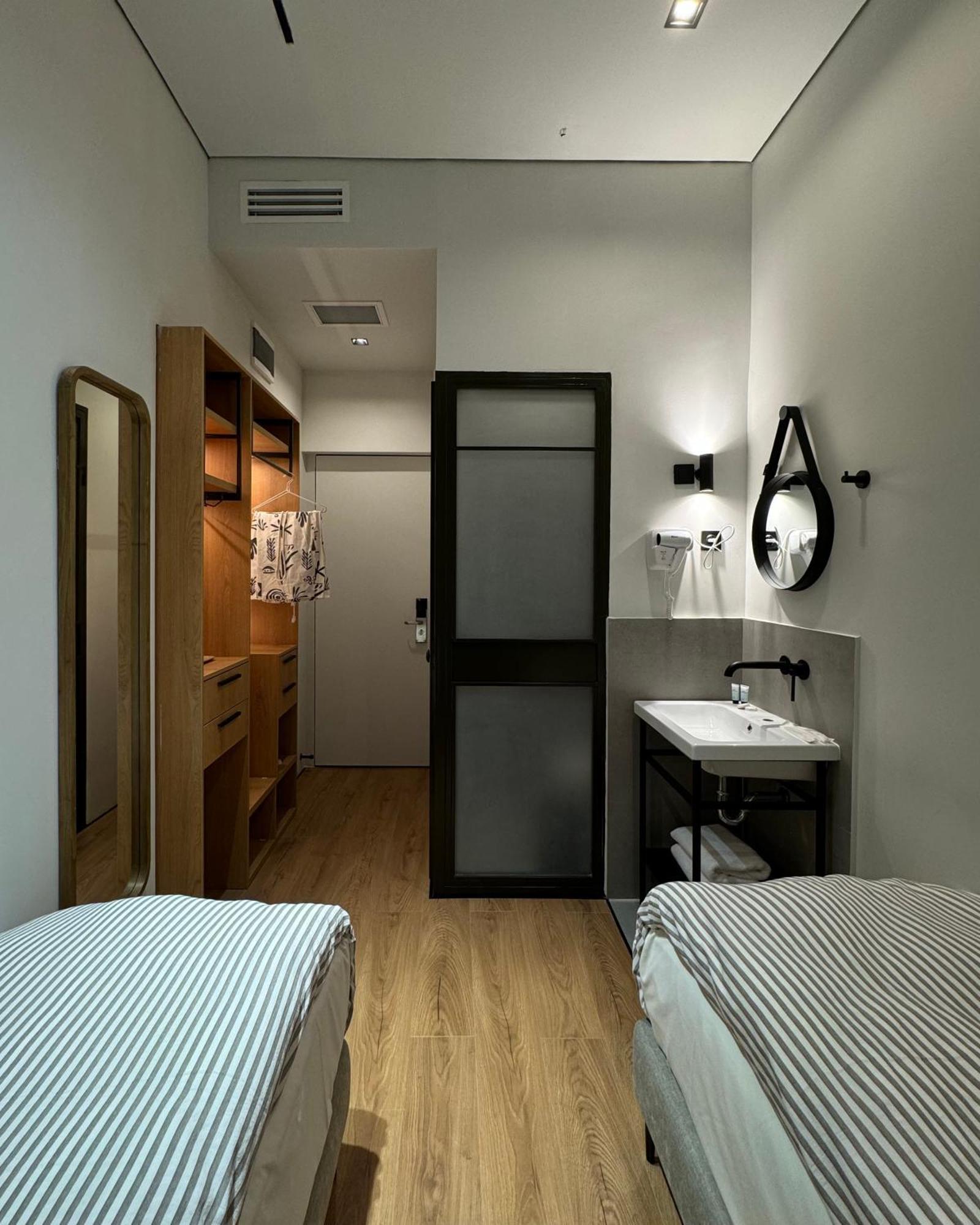 Mosh Mosh Boutique Hotel 阿拉木图 外观 照片