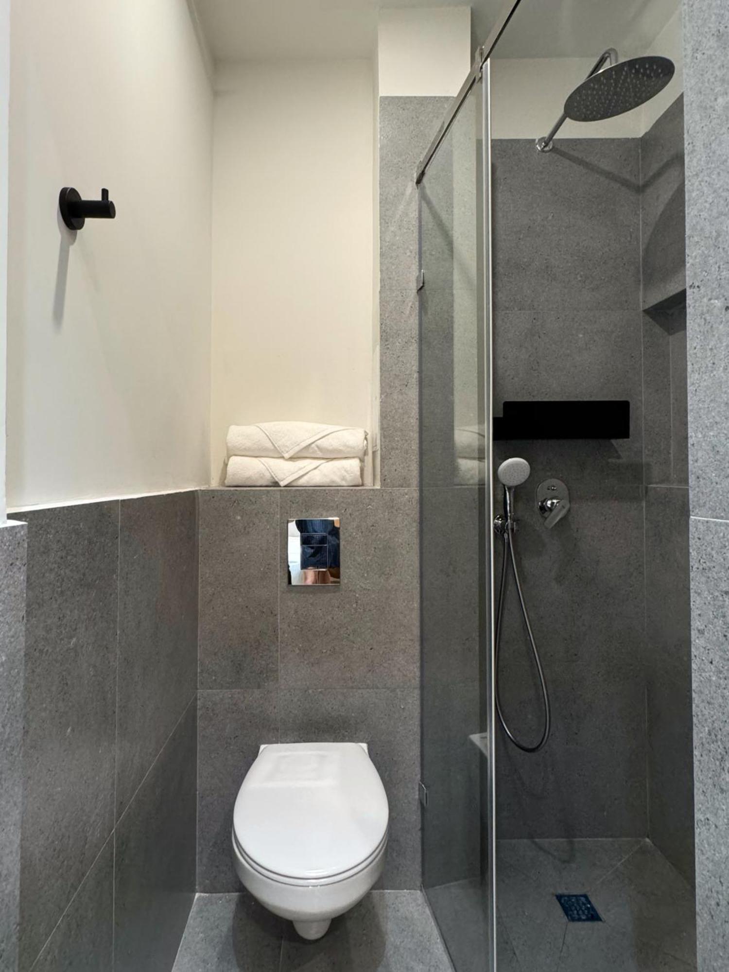 Mosh Mosh Boutique Hotel 阿拉木图 外观 照片