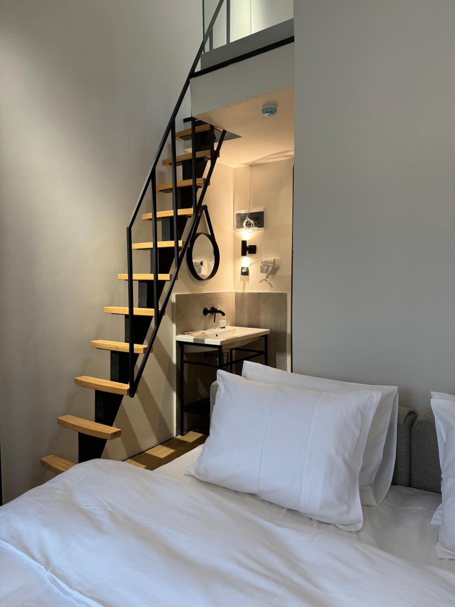 Mosh Mosh Boutique Hotel 阿拉木图 外观 照片